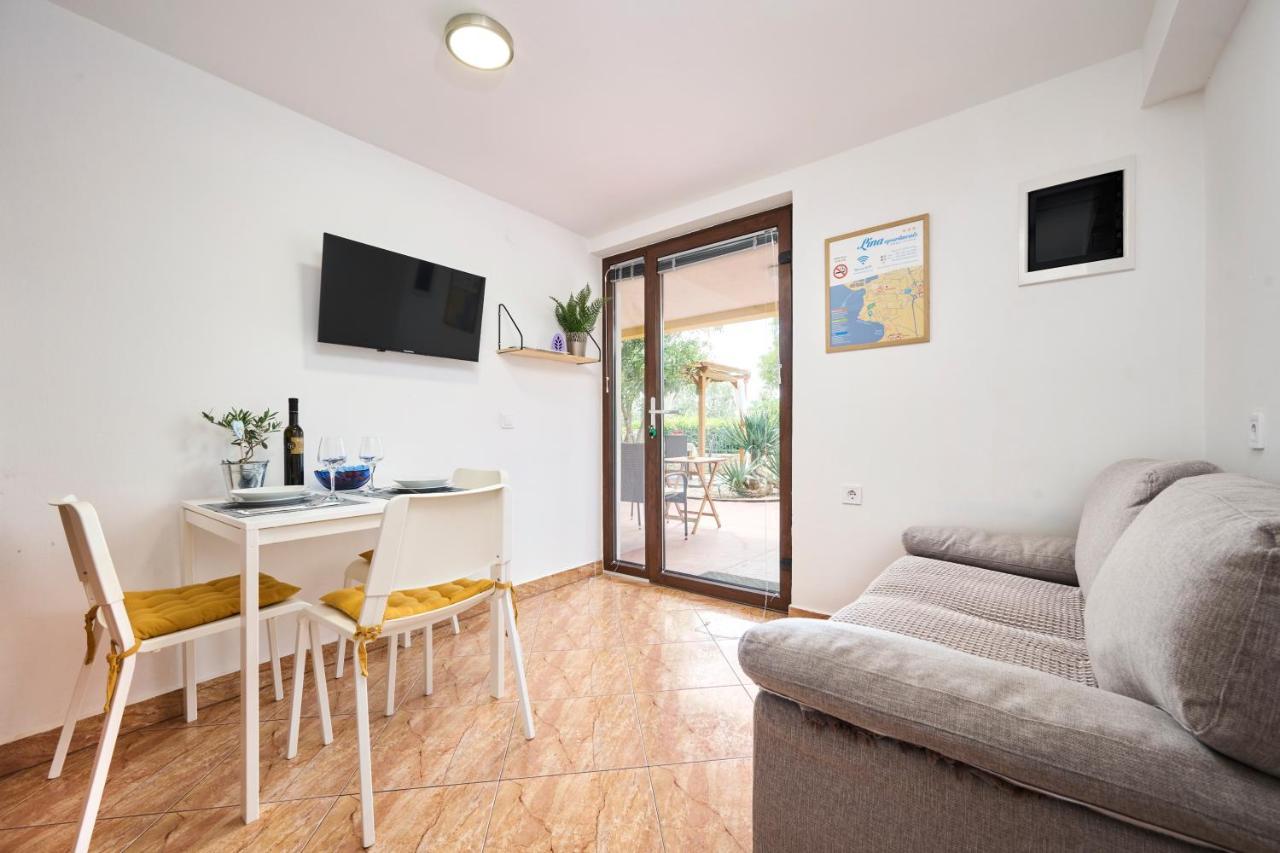 Lina Apartments Умаг Екстериор снимка