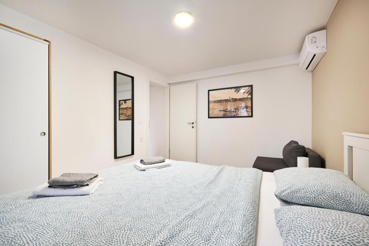 Lina Apartments Умаг Екстериор снимка